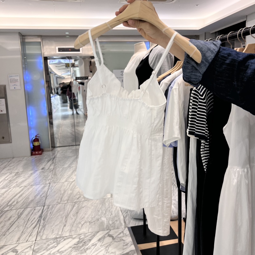 OURIN東大門㊣代購女裝新品時尚職業25春夏人氣真品襯衫蕾絲衫OURIN襯衫/蕾絲衫