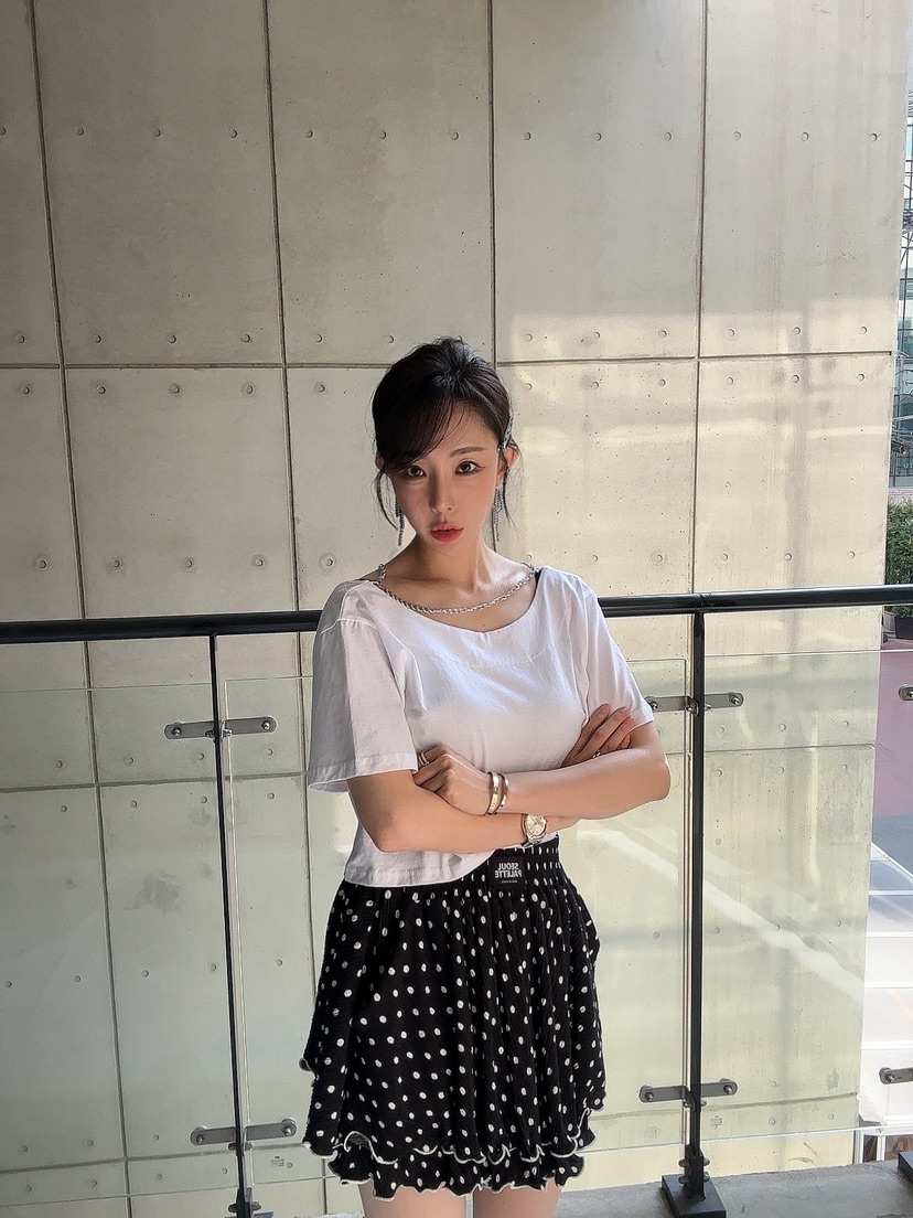 PALETTE-Q韓國直郵㊣女裝新品休閑真品職業人氣推薦T恤短款PALETTET恤