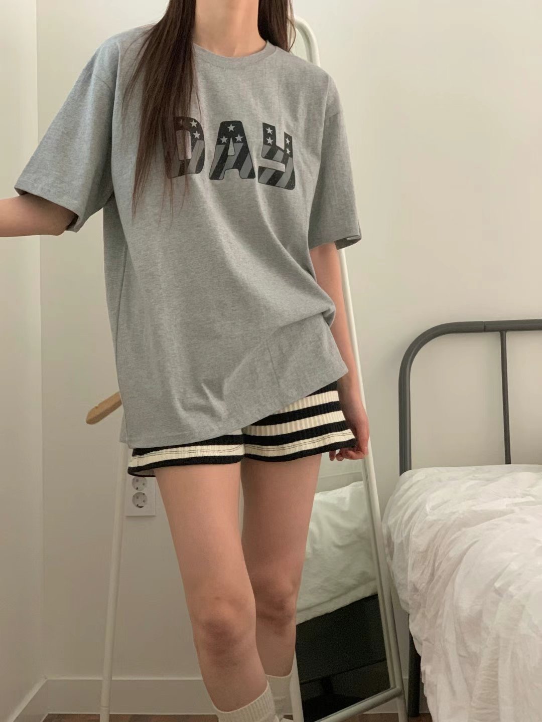 FIVE東大門㊣直郵女裝新品人氣推薦休閑真品時尚熱賣25春夏T恤FIVET恤圖色2