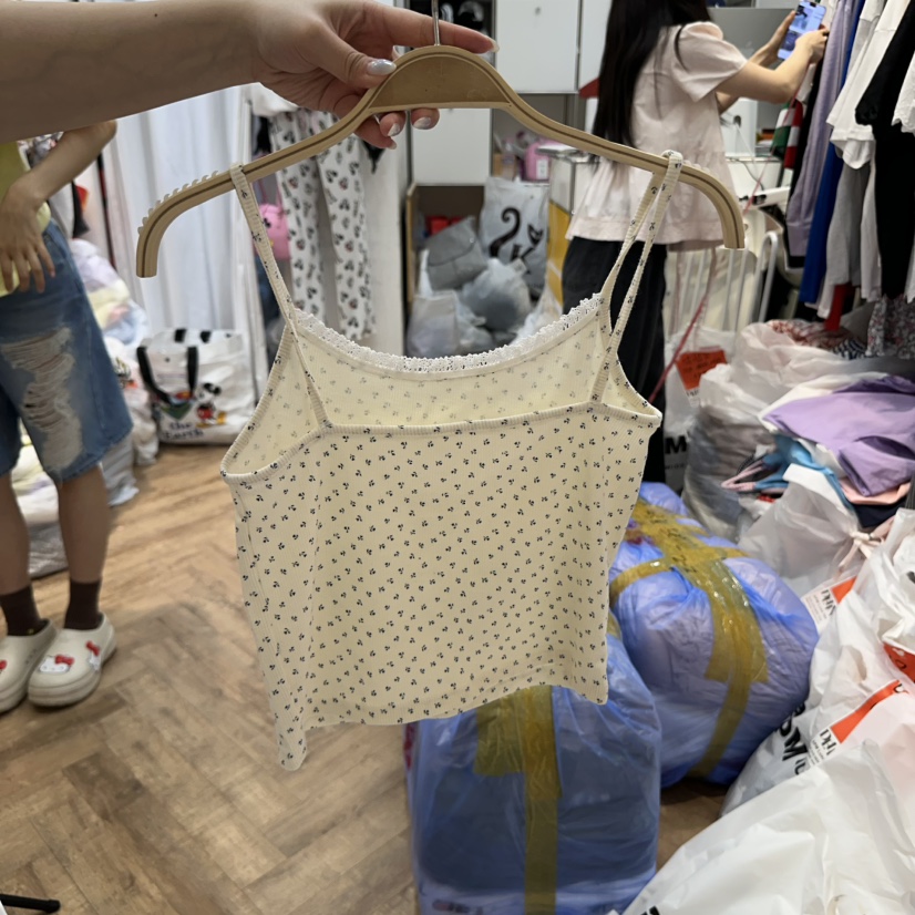DE LINE韓國直郵㊣女裝新品推薦時尚職業25春夏熱賣吊帶背心DE LINE吊帶/背心