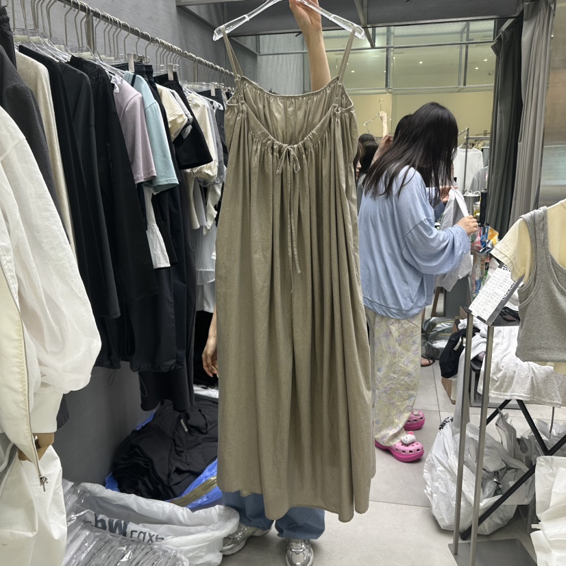 UOOV東大門㊣直郵女裝新品真品職業人氣25春夏休閑熱賣連衣裙UOOV連衣裙