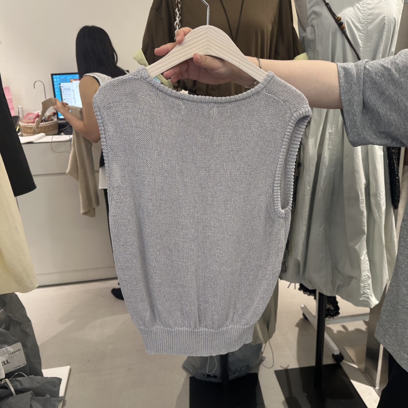 MENTOR東大門㊣實拍女裝新款真品休閑人氣推薦時尚吊帶背心MENTOR吊帶/背心