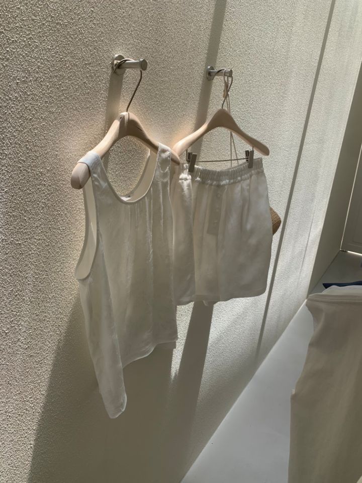 MARE東大門㊣直郵女裝新品人氣休閑熱賣推薦真品吊帶背心刺繡MARE吊帶/背心