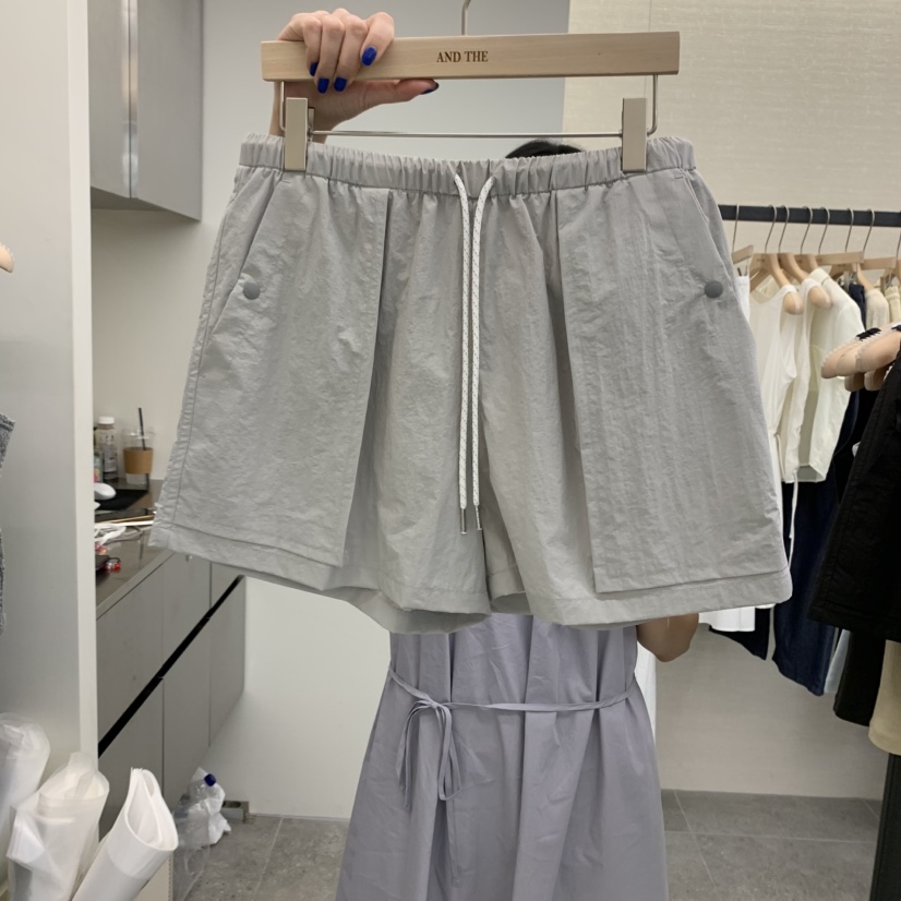 AND THE東大門㊣代購女裝新款真品25春夏人氣職業休閑短褲AND THE短褲圖色2