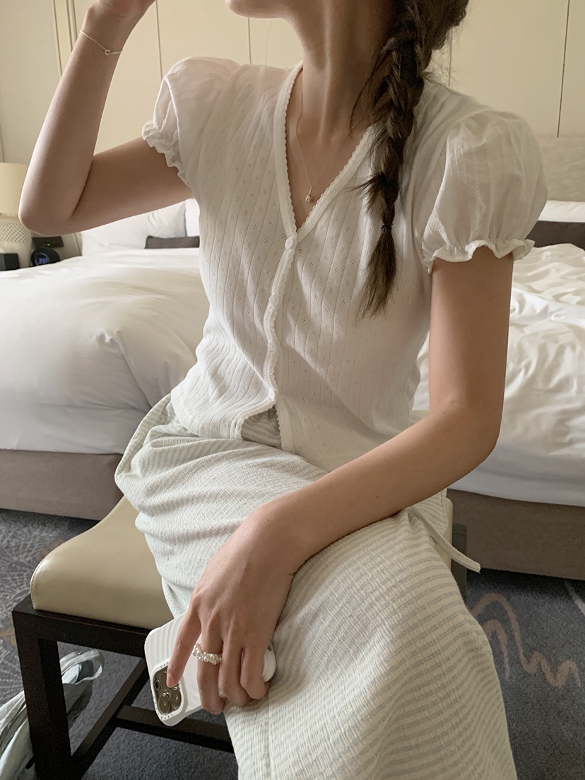 MELLOUNGE-멜라운지-T東大門㊣代購女裝新品時尚熱賣針織衫MELLOUNGE-T針織衫