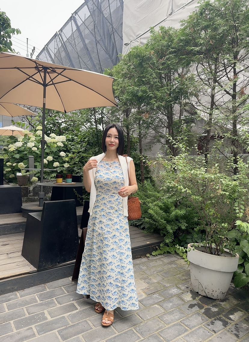 RIAH韓國直郵㊣女士新款人氣真品時尚職業25春夏休閑連衣裙RIAH連衣裙