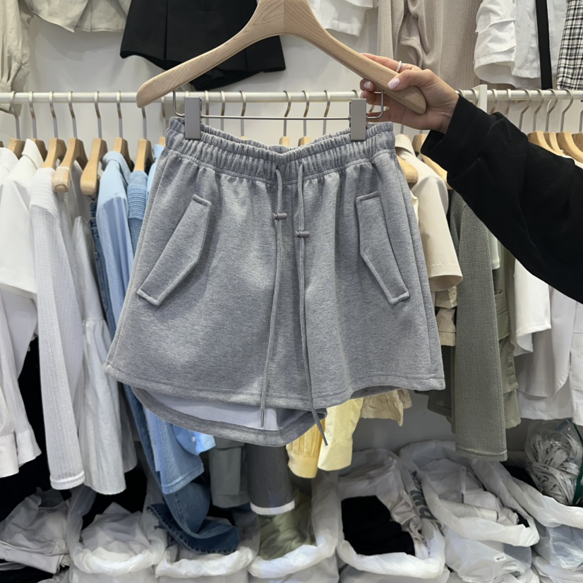 Q C韓國代購㊣女裝新款職業休閑真品推薦熱賣時尚短褲連帽Republlc of qc短褲圖色2