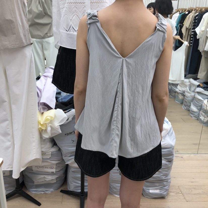 MOI-A東大門㊣代購女士新款真品25春夏休閑推薦熱賣吊帶背心MOI-A吊帶/背心