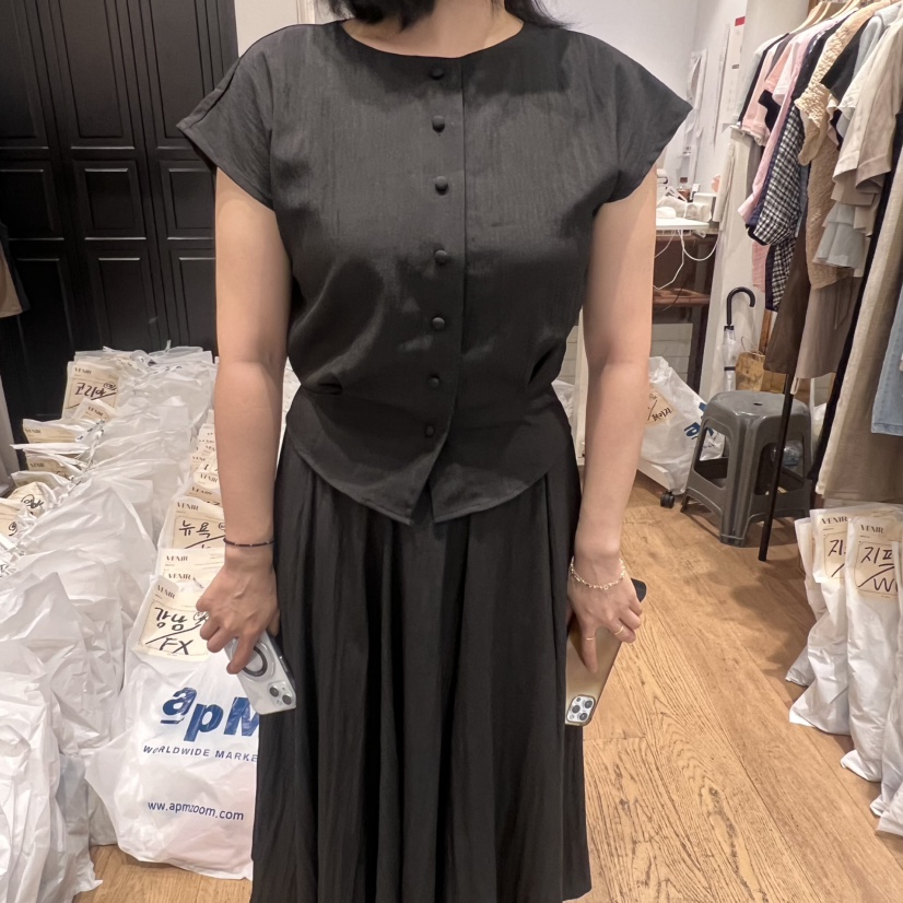 VENIR-a東大門㊣代購女士新品熱賣真品25春夏時尚襯衫蕾絲衫VENIR-a襯衫/蕾絲衫圖色2
