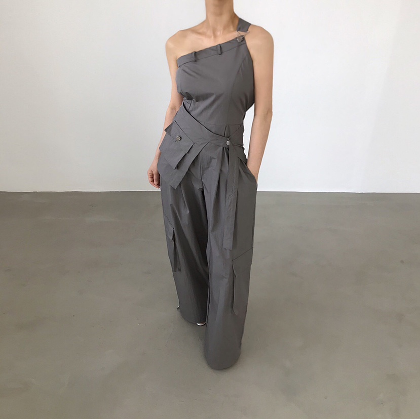 2TWO MOON東大門㊣實拍女裝新品休閑25春夏人氣熱賣背帶褲2TWO MOON背帶褲