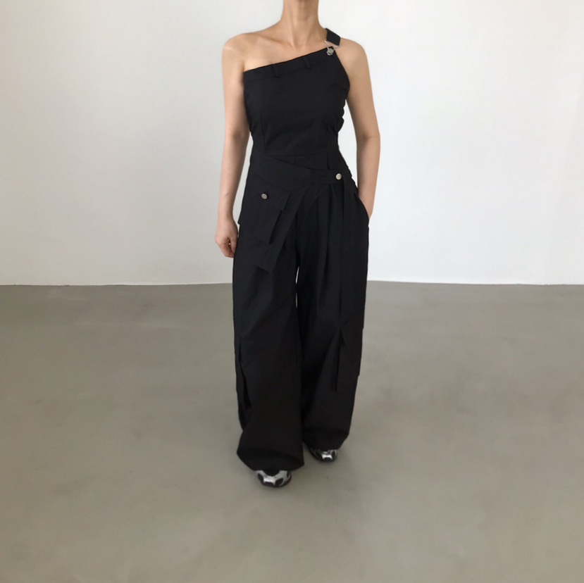2TWO MOON東大門㊣實拍女裝新品休閑25春夏人氣熱賣背帶褲2TWO MOON背帶褲