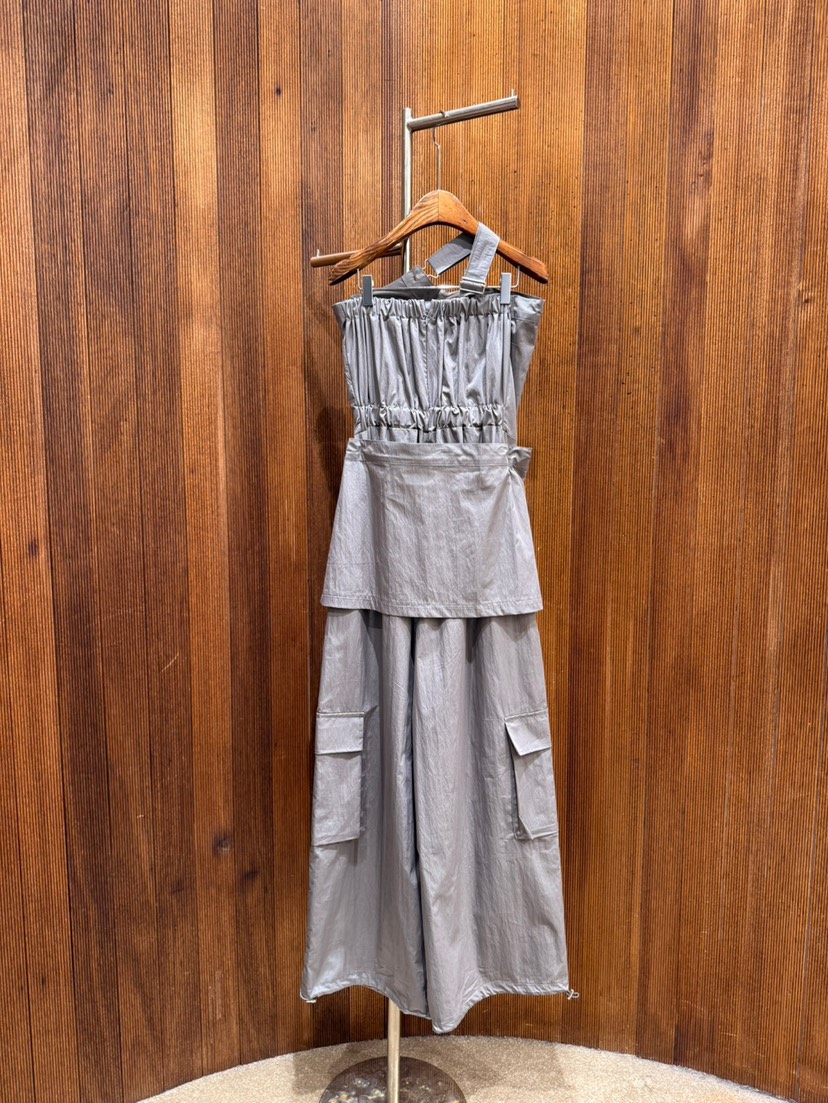 2TWO MOON東大門㊣實拍女裝新品休閑25春夏人氣熱賣背帶褲2TWO MOON背帶褲