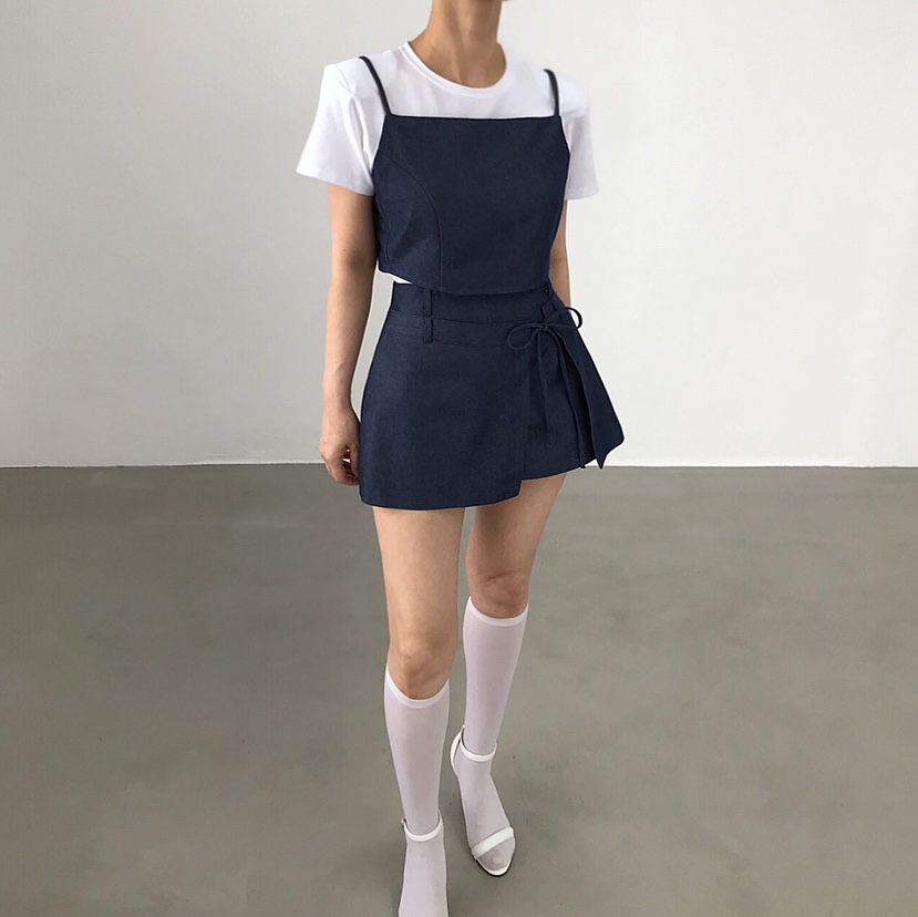 2TWO MOON東大門㊣實拍女裝新品時尚人氣25春夏推薦吊帶背心2TWO MOON吊帶/背心