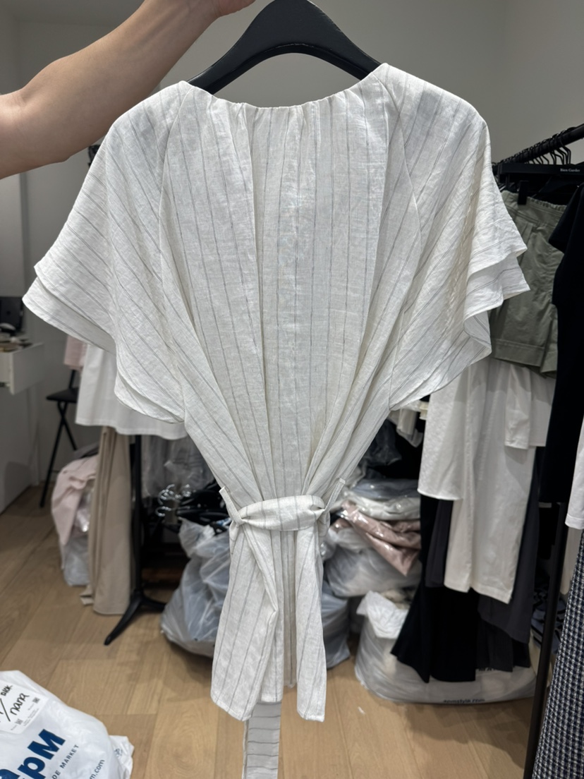 BIEN GARDER東大門㊣直郵女裝新品真品時尚襯衫蕾絲衫含腰帶BIEN GARDER襯衫/蕾絲衫