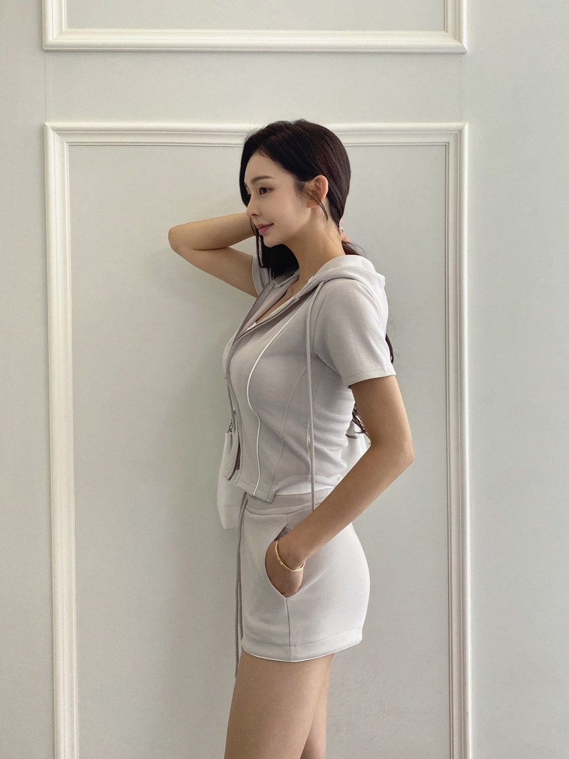 CLOTH韓國直郵㊣女裝新款職業推薦熱賣休閑真品套裝套裝連帽CLOTH套裝