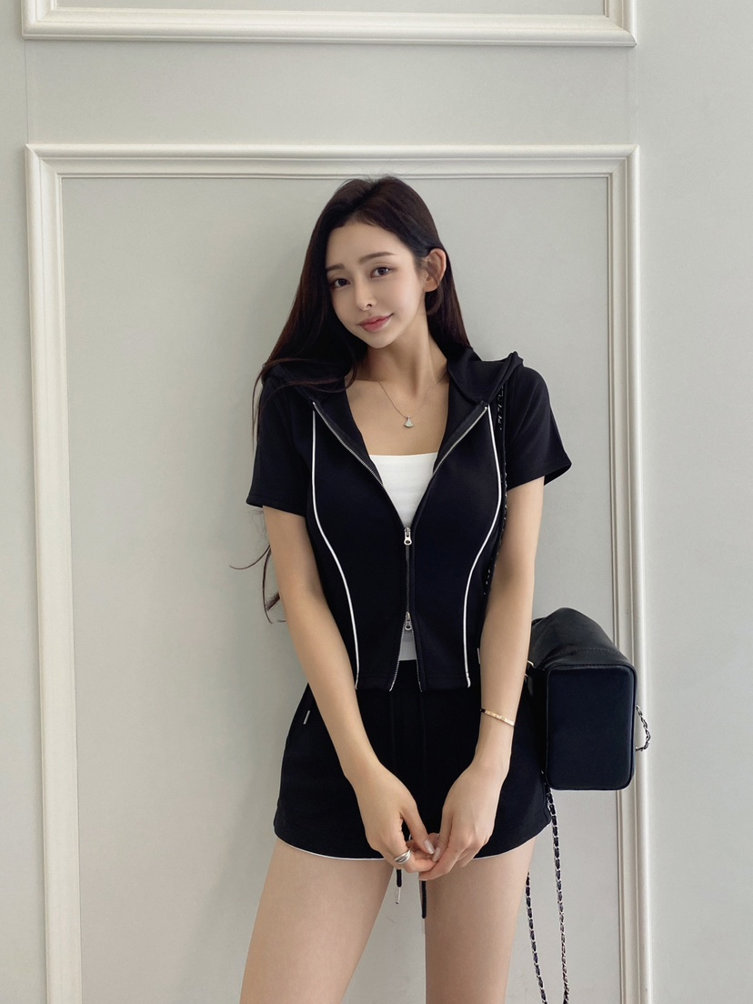 CLOTH韓國直郵㊣女裝新款職業推薦熱賣休閑真品套裝套裝連帽CLOTH套裝
