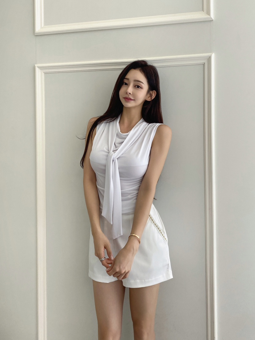 CLOTH韓國代購㊣女士新品休閑人氣推薦職業時尚熱賣吊帶背心CLOTH吊帶/背心