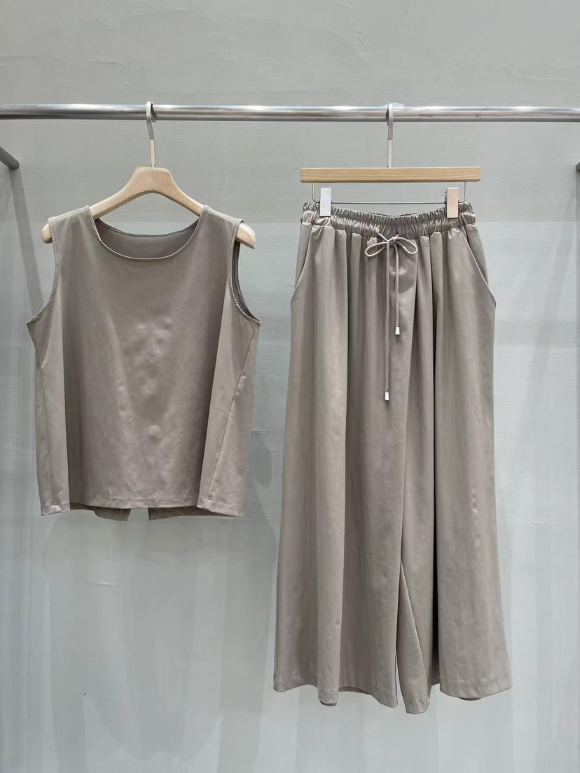 MU i韓國代購㊣女士新品熱賣人氣職業25春夏真品推薦套裝套裝Mu:i-Q套裝圖色2