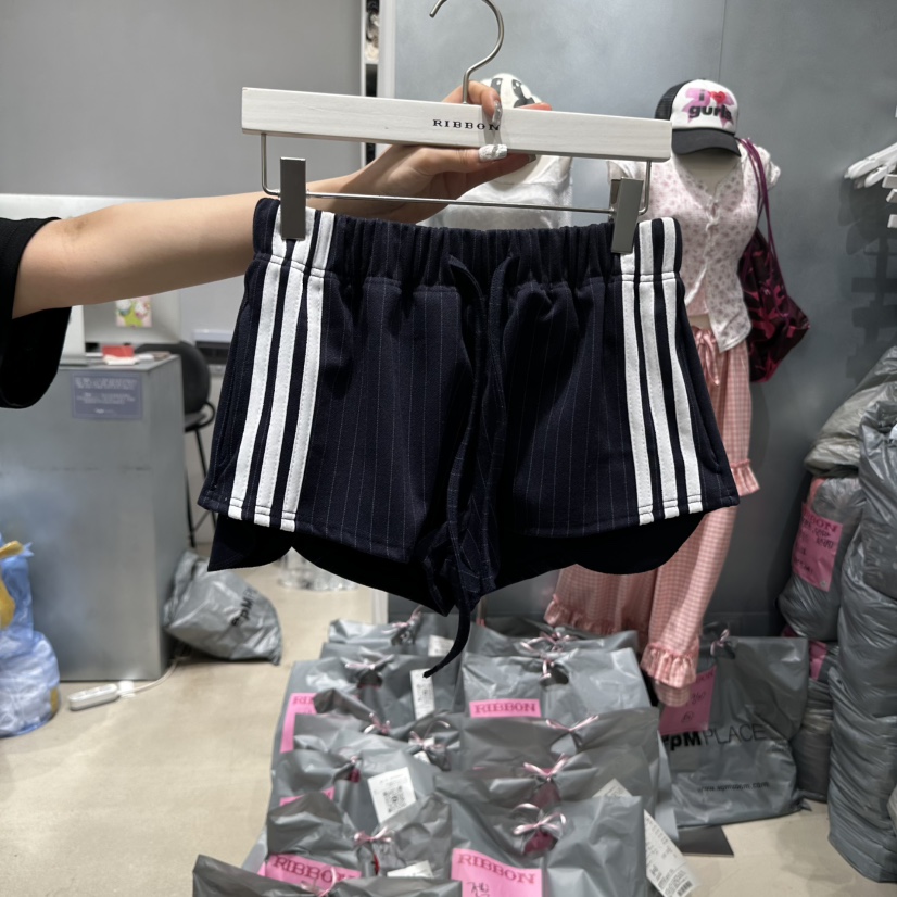 RIBBON韓國代購㊣女裝新款時尚熱賣休閑真品職業推薦人氣短褲RIBBON短褲圖色2