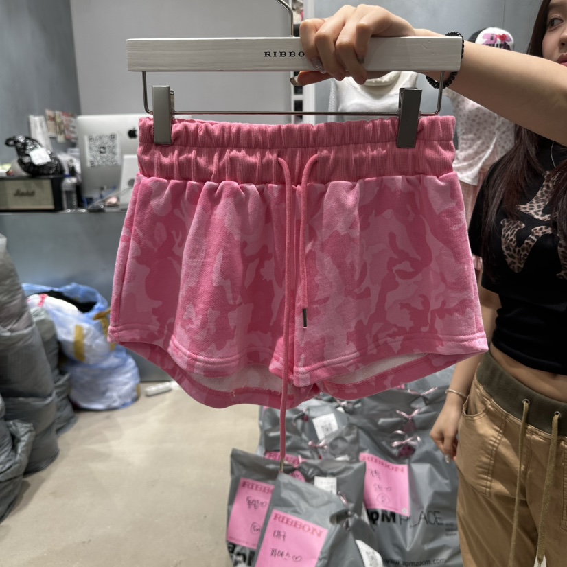 RIBBON韓國代購㊣女裝新款推薦時尚真品職業人氣25春夏短褲迷彩RIBBON短褲