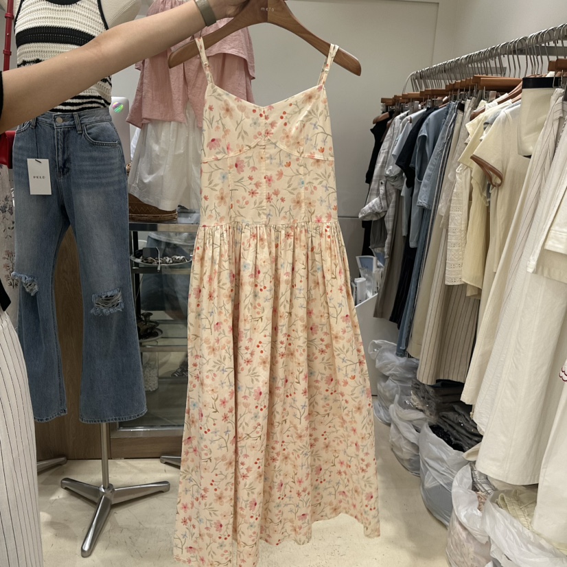 MELO韓國代購㊣女裝新品熱賣時尚真品25春夏推薦休閑連衣裙MELO連衣裙