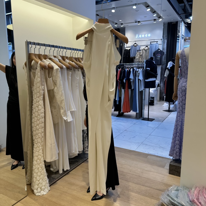 VAN NZILL東大門㊣直郵女裝新品休閑真品25春夏時尚連衣裙VAN NZILL連衣裙圖色2