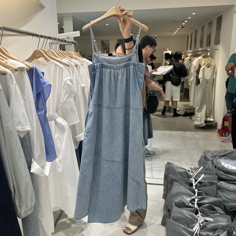 BLUEI-D東大門㊣代購女士新品25春夏時尚人氣連衣裙不含內搭Blue i-d連衣裙