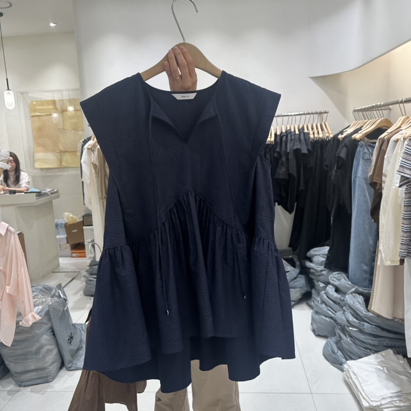BLUEI-D韓國代購㊣女士新品熱賣職業25春夏推薦時尚吊帶背心Blue i-d吊帶/背心圖色3