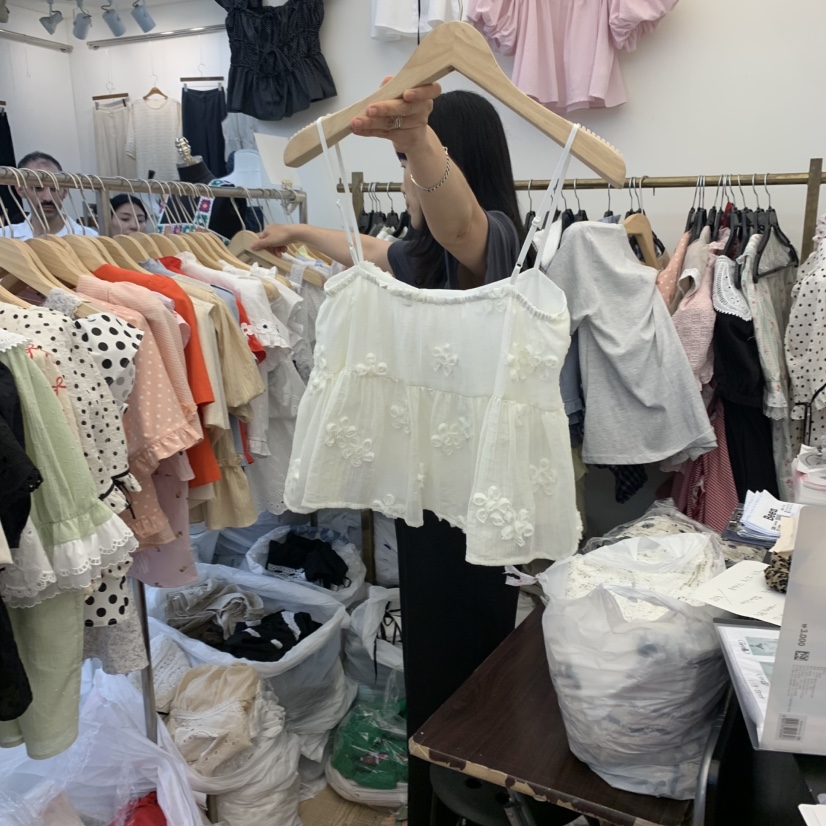 BEEN-A韓國代購㊣女士新款真品熱賣職業25春夏吊帶背心刺繡BEEN-A吊帶/背心