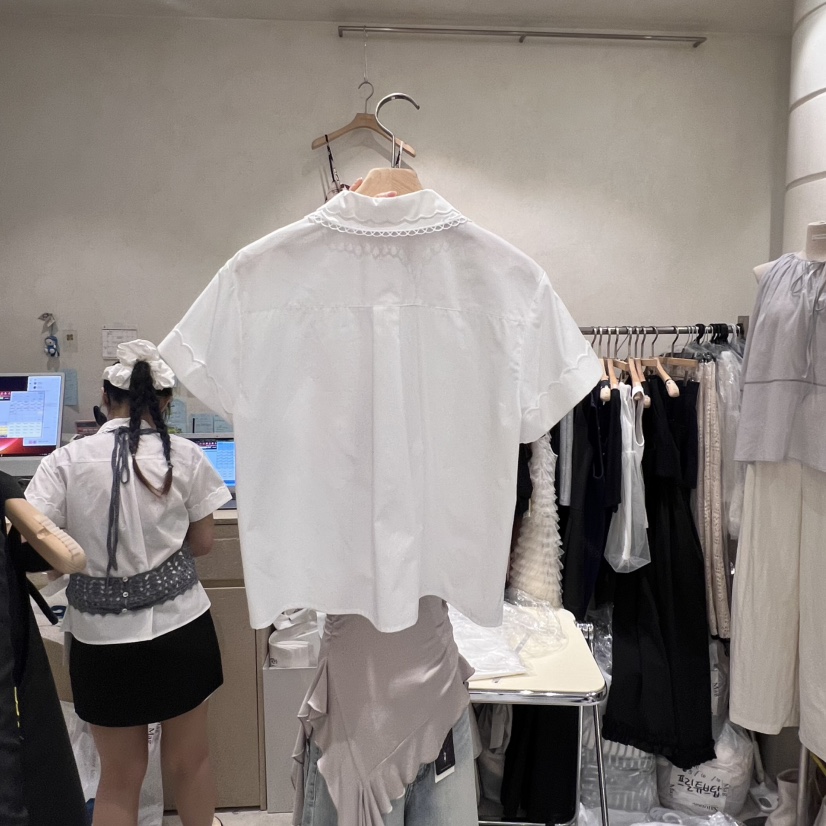 SALONDEMAG東大門㊣實拍女士新款推薦真品人氣襯衫蕾絲衫刺繡SALONDEMAG襯衫/蕾絲衫