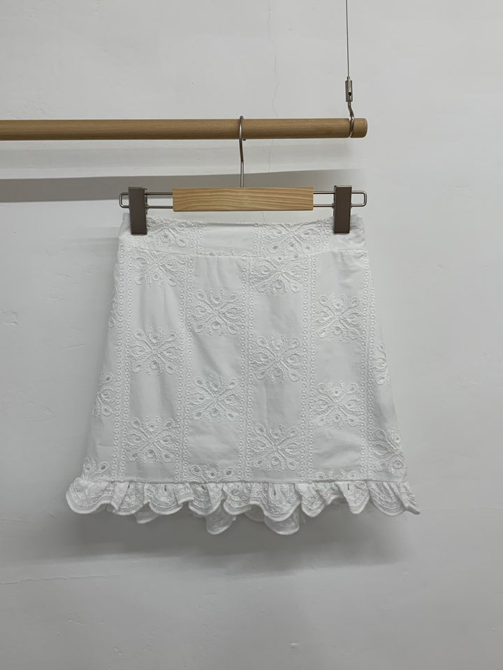 MORE THAN-P東大門㊣實拍女裝新品休閑熱賣推薦人氣真品短裙MORE THAN短裙圖色1