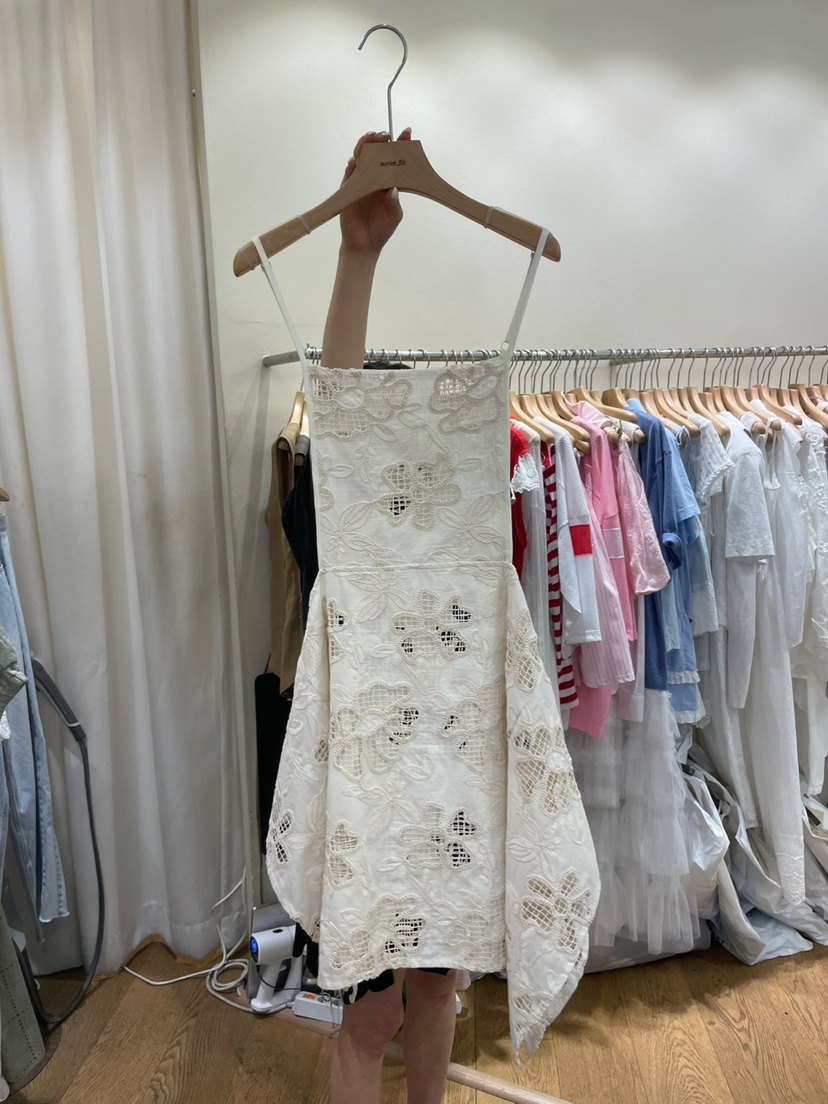 AUVERFIT東大門㊣代購女士新品熱賣人氣休閑時尚連衣裙刺繡AUVERFIT連衣裙圖色2