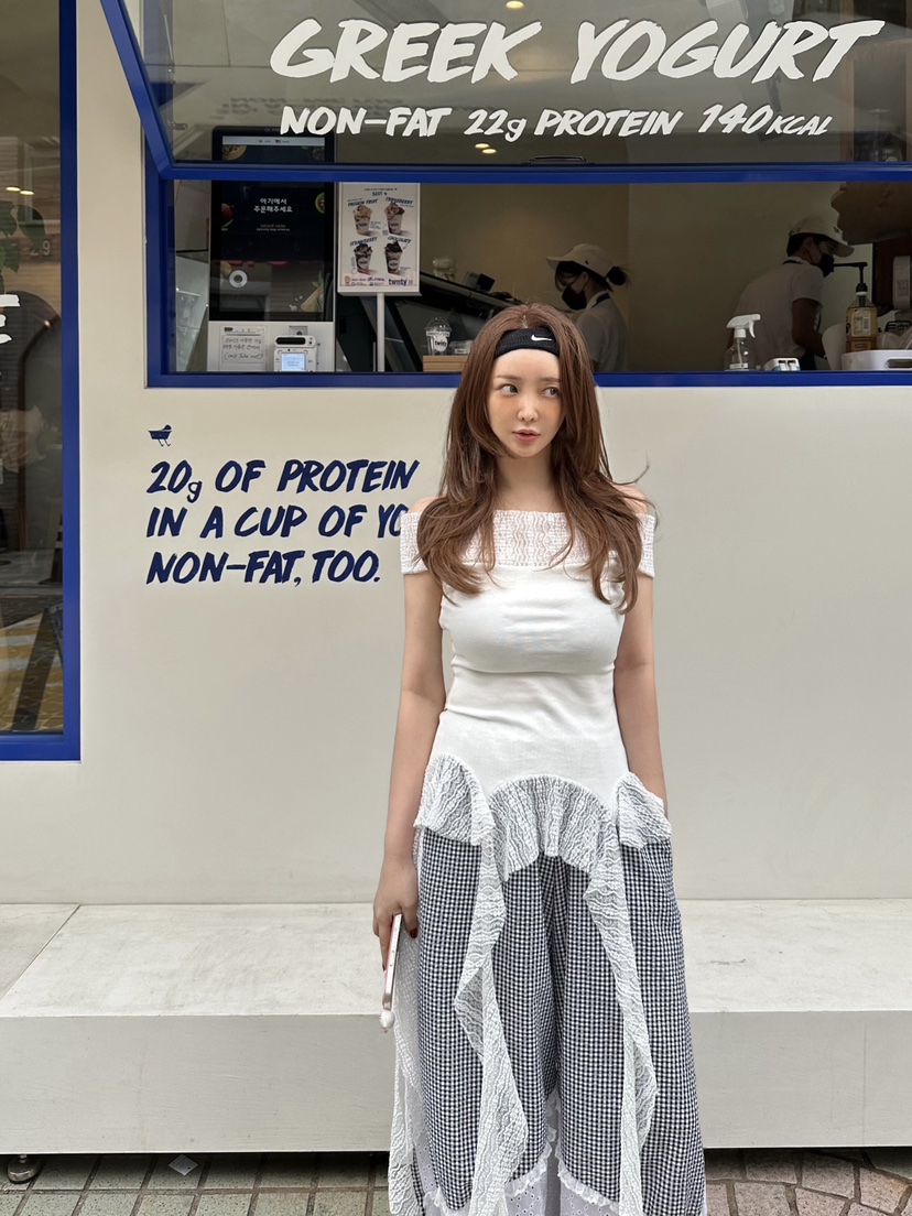81 MARKET-L韓國直郵㊣女裝新款職業人氣時尚25春夏推薦T恤81 MARKET-LT恤
