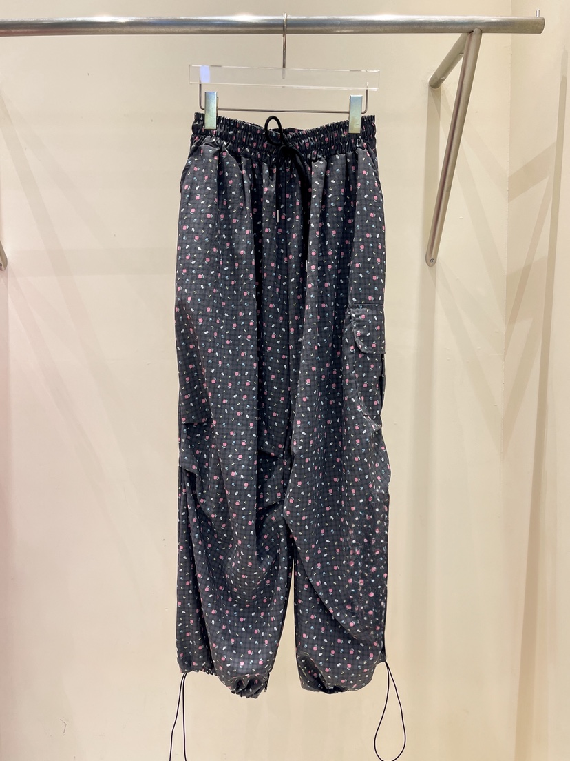 81 MARKET-L東大門㊣實拍女裝新品25春夏時尚熱賣人氣休閑褲81 MARKET-L休閑褲圖色2