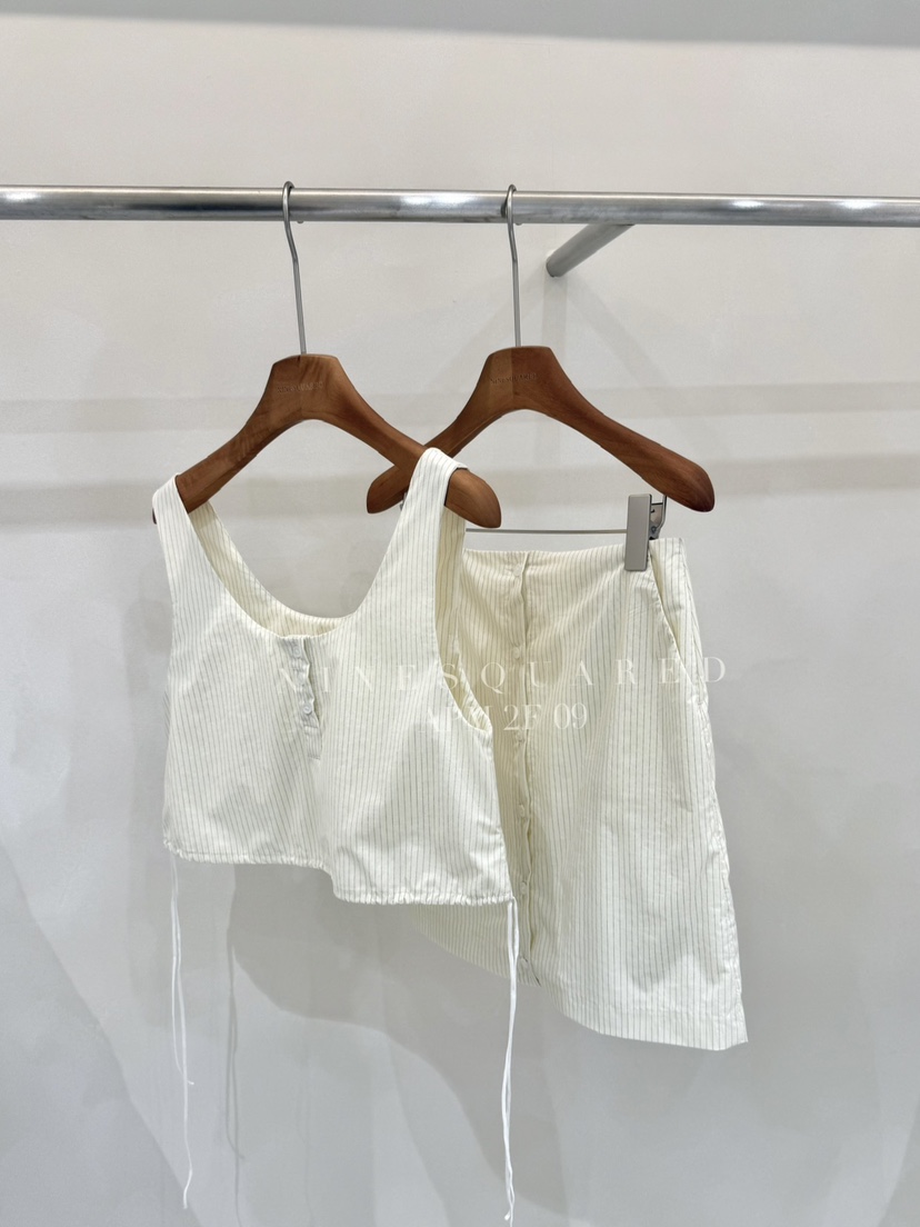 NINESQUARED東大門㊣直郵女裝新品25春夏時尚職業熱賣吊帶背心NINESQUARED吊帶/背心