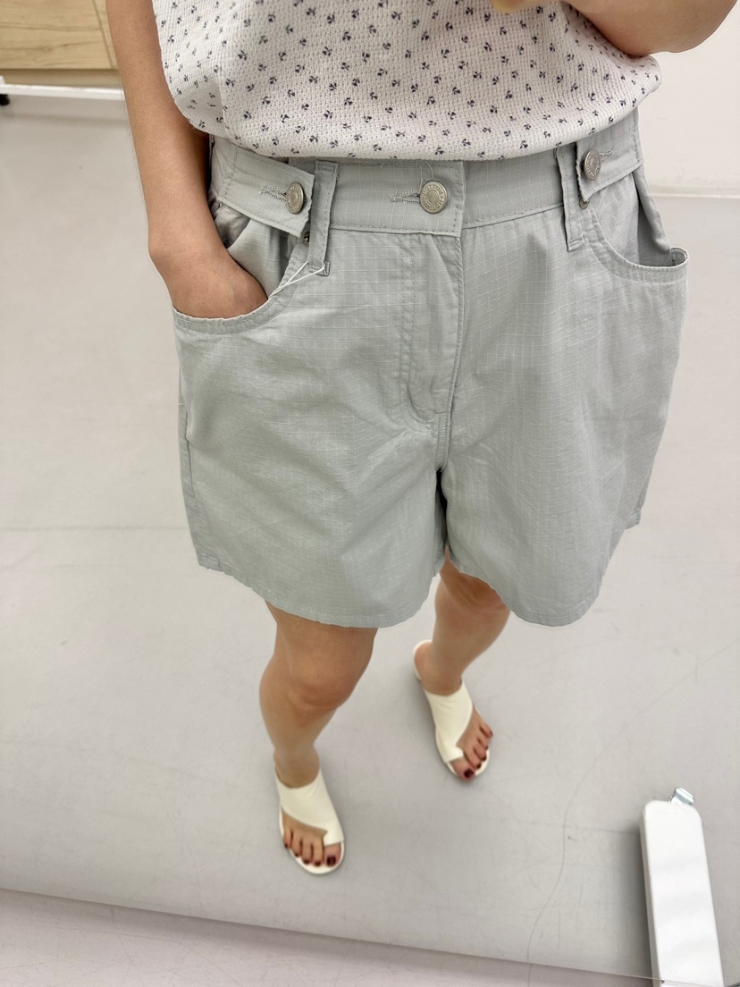 BUT韓國代購㊣女裝新款25春夏時尚熱賣推薦職業休閑真品短褲button短褲