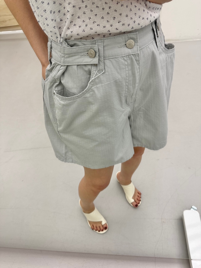 BUT韓國代購㊣女裝新款25春夏時尚熱賣推薦職業休閑真品短褲button短褲