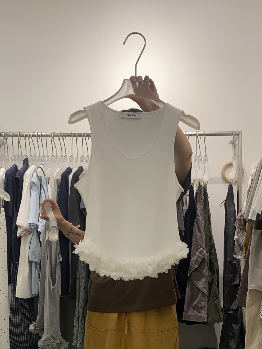 LOOKK東大門㊣直郵女裝新款真品推薦人氣時尚吊帶背心荷葉邊LOOKK吊帶/背心圖色1