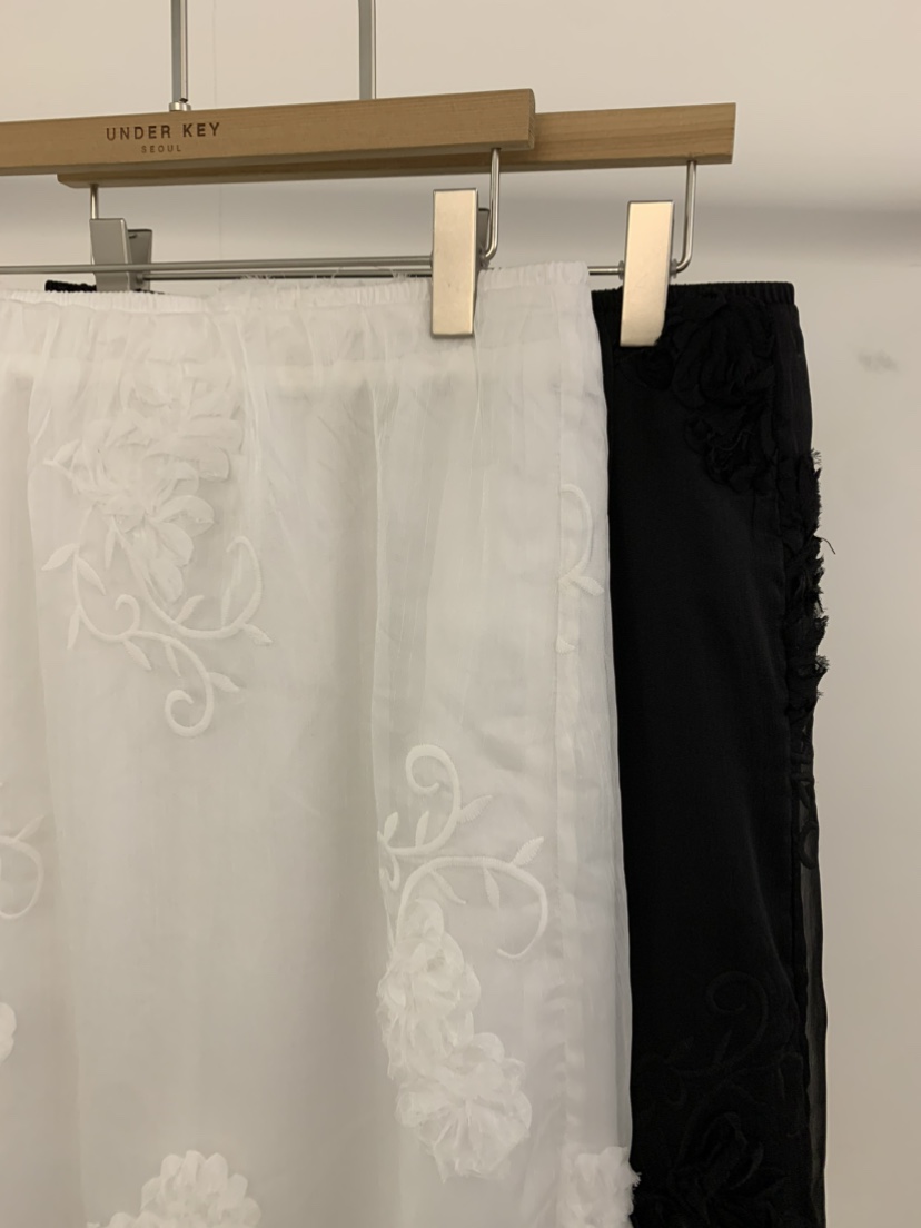 UNDER KEY東大門㊣直郵女士新款推薦休閑半身裙中短裙刺繡UNDER KEY半身裙/中短裙