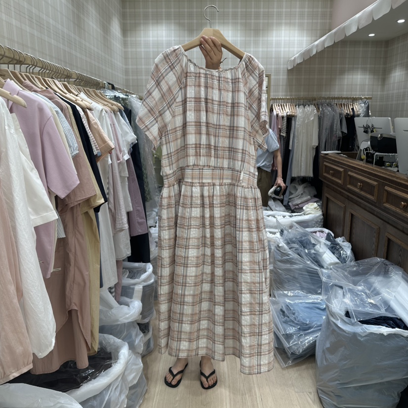 OURMOMENT東大門㊣代購女士新款休閑真品25春夏職業推薦連衣裙OURMOMENT連衣裙