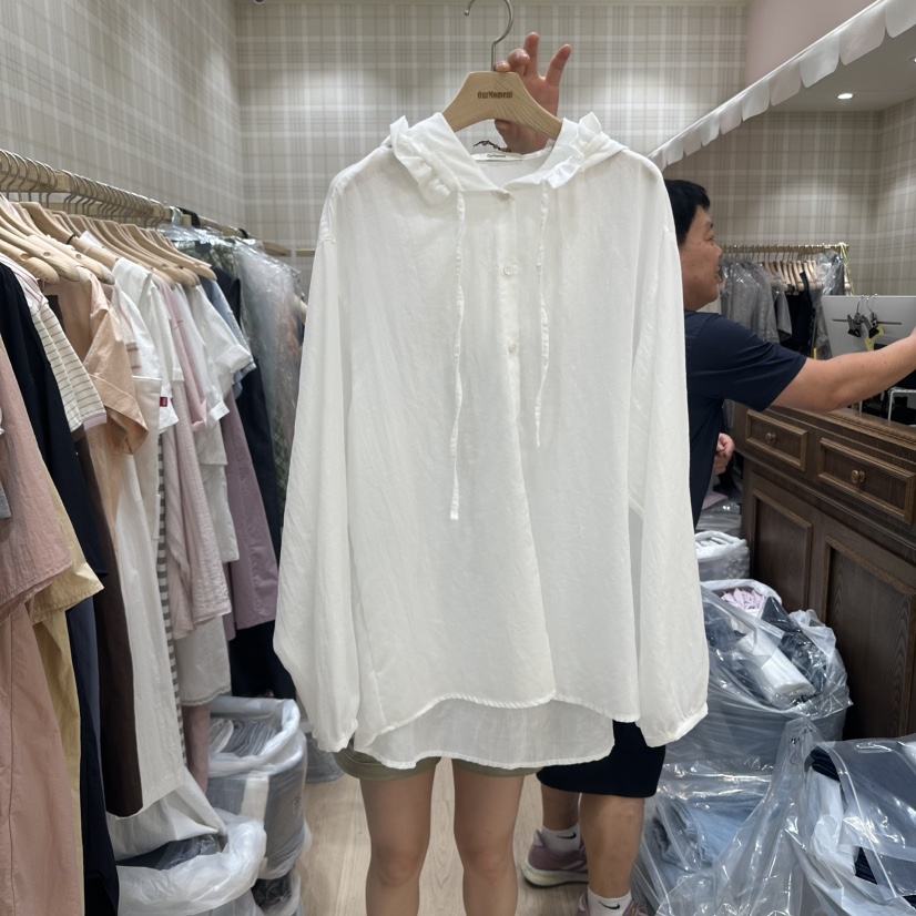 OURMOMENT韓國直郵㊣女士新品推薦休閑熱賣25春夏襯衫蕾絲衫OURMOMENT襯衫/蕾絲衫圖色2