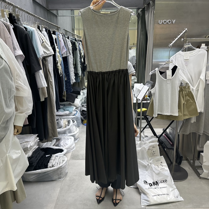 UOOV韓國直郵㊣女裝新品推薦熱賣人氣真品25春夏休閑連衣裙UOOV連衣裙圖色2