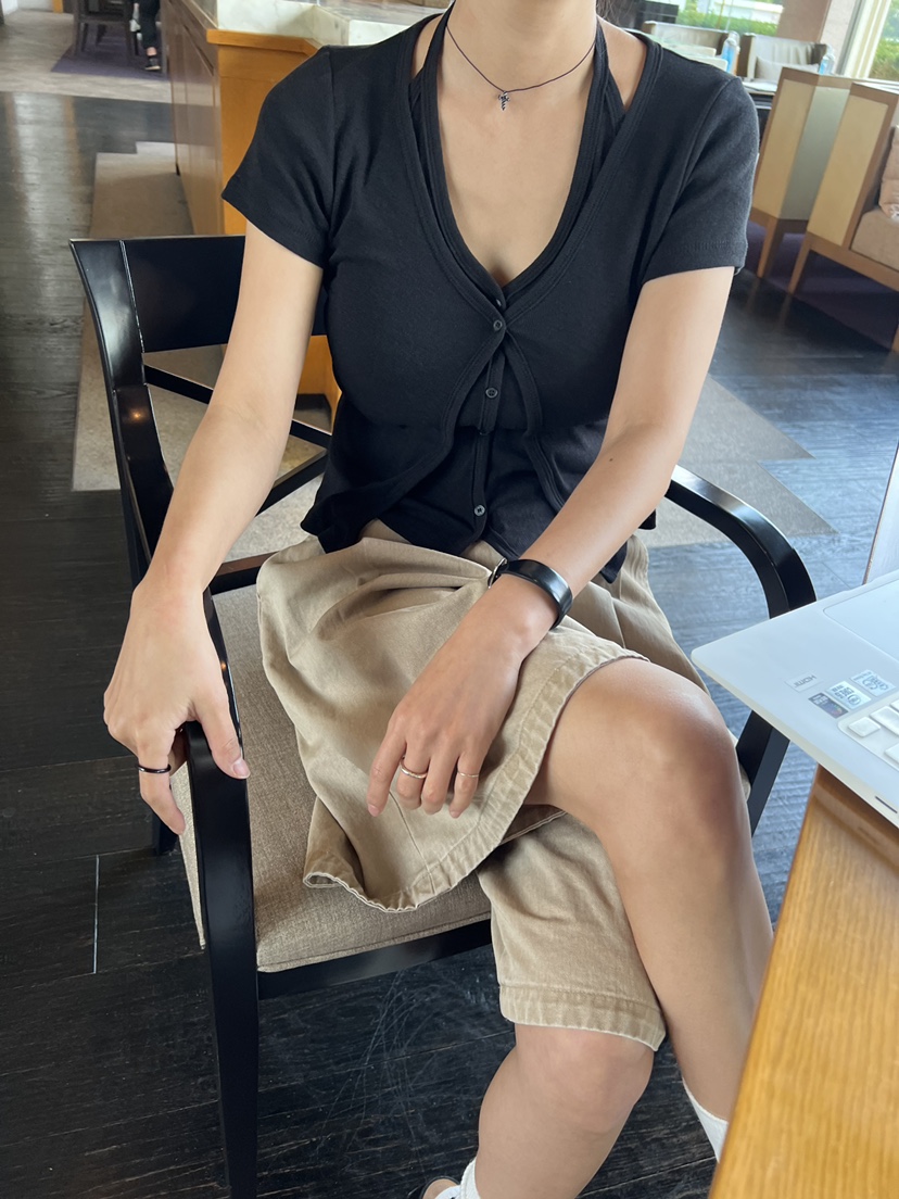 SUNDER MARKET韓國代購㊣女裝新品真品人氣時尚T恤掛脖開衫SUNDER MARKETT恤