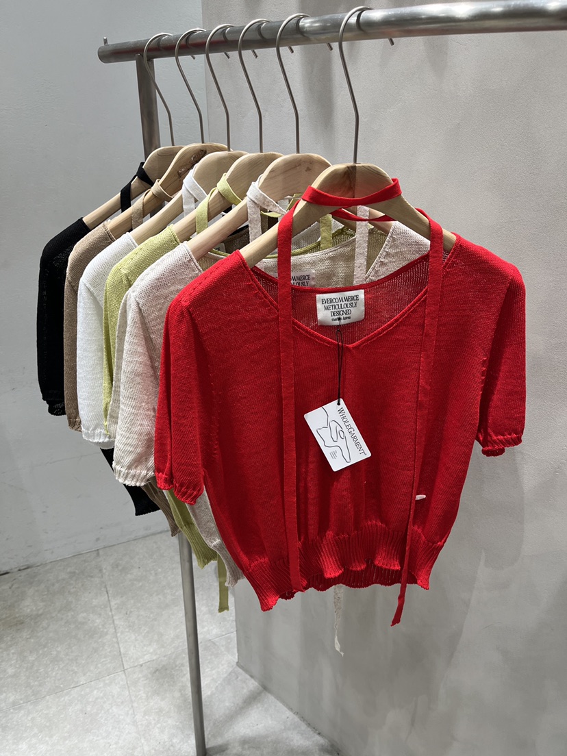 EVERCOMMERCE METICULOUSLY DESIGNED東大門㊣直郵女士新款休閑針織衫含脖帶EVERCOMMERCE METICULOUSLY DESIGNED針織衫
