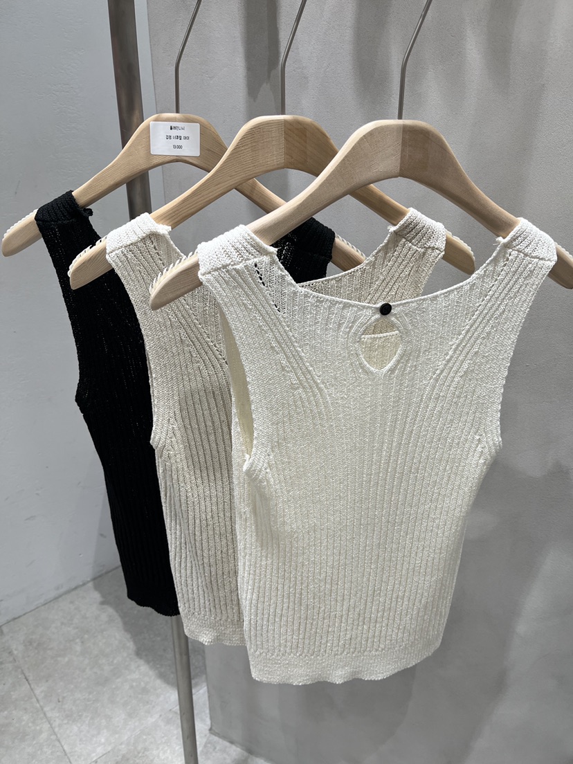 EVERCOMMERCE METICULOUSLY DESIGNED東大門㊣直郵女士新品25春夏吊帶背心EVERCOMMERCE METICULOUSLY DESIGNED吊帶/背心
