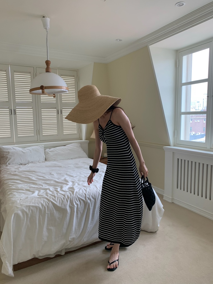 BLEECKER韓國代購㊣女士新款25春夏時尚真品人氣推薦連衣裙BLEECKER連衣裙