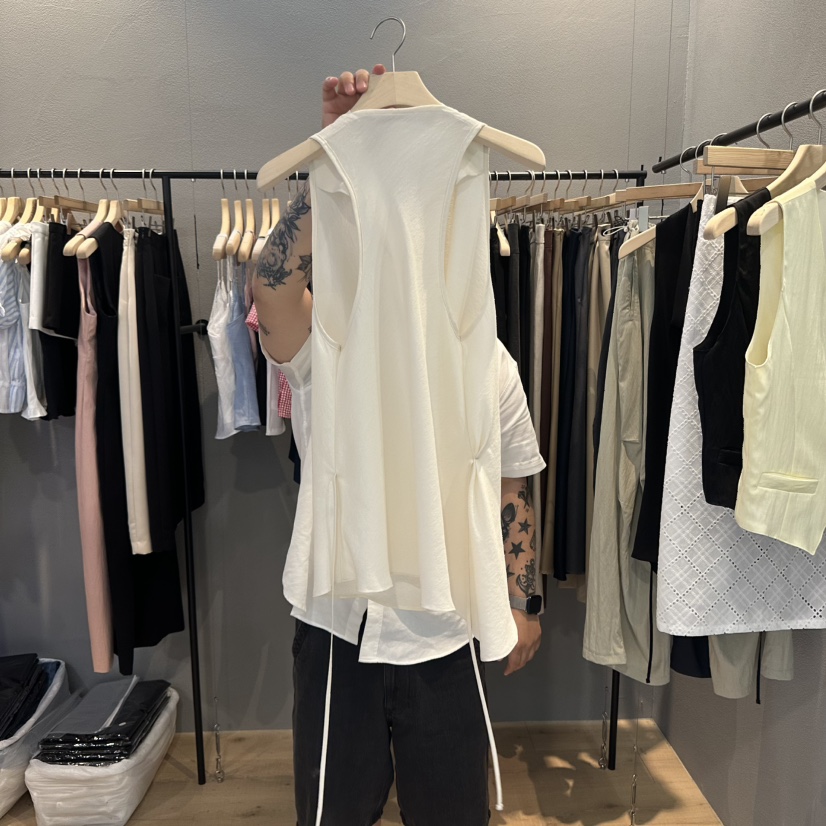 FLAMME TOIT韓國代購㊣女裝新品職業人氣休閑時尚吊帶背心FLAMME TOIT吊帶/背心
