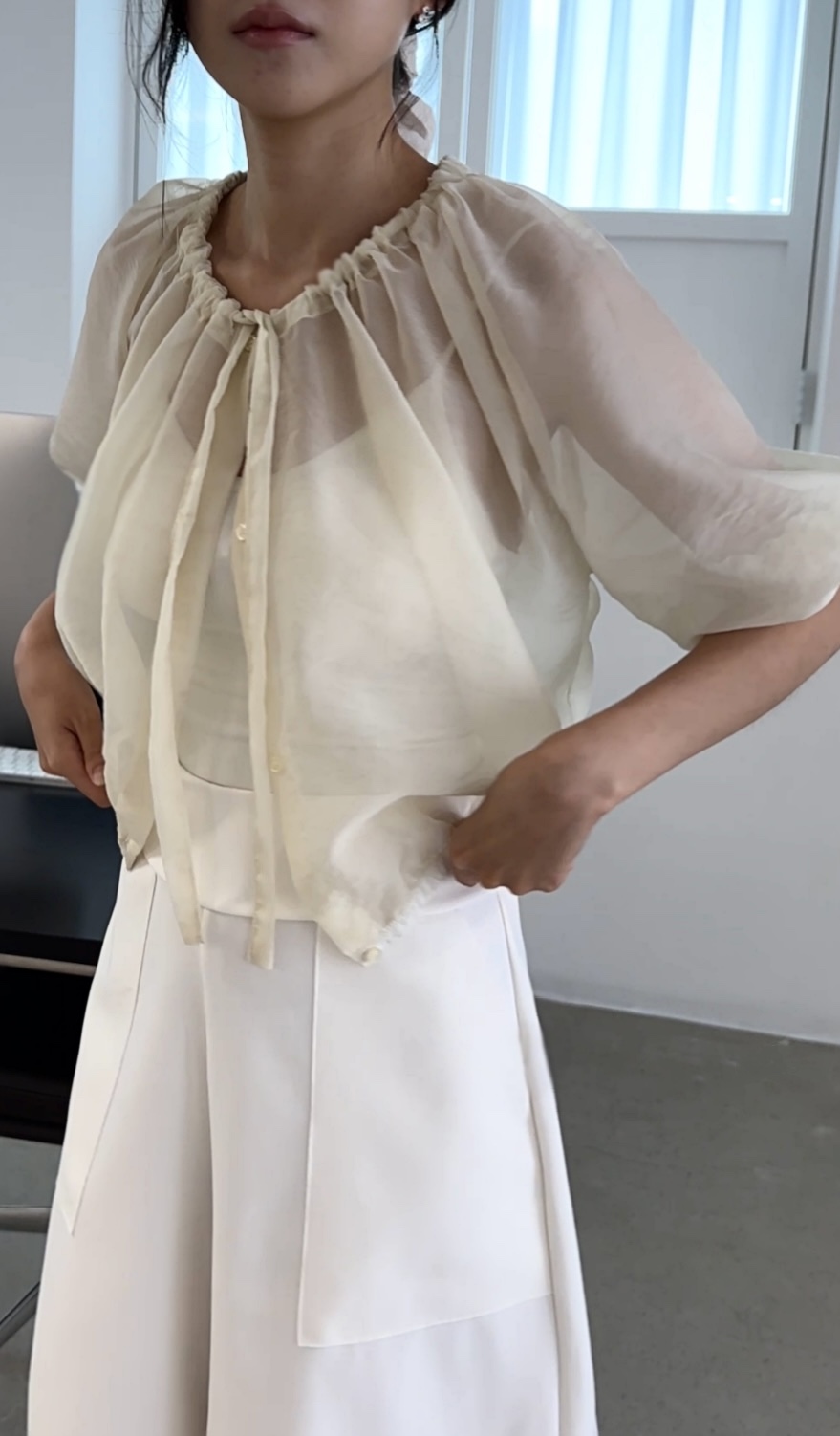 CLASSY-O東大門㊣直郵女士新品時尚職業真品襯衫蕾絲衫透明CLASSY-O襯衫/蕾絲衫