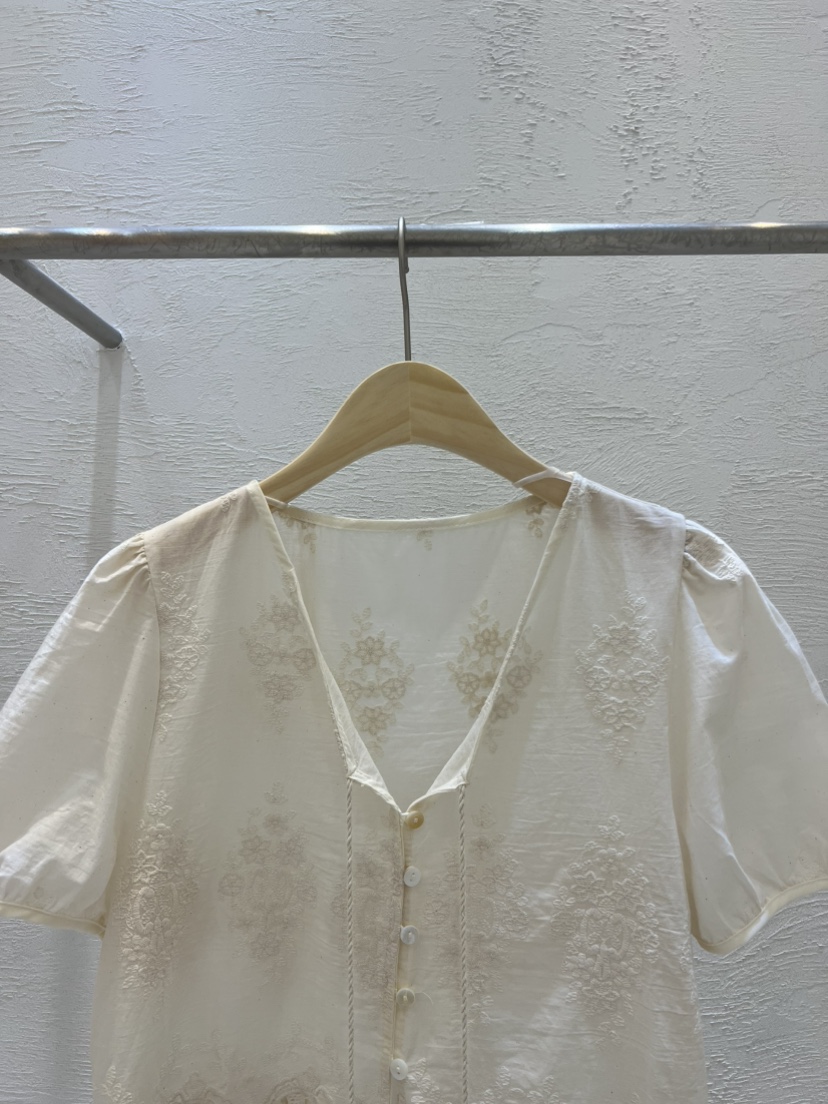 STRAWBERRY東大門㊣代購女士新款真品休閑時尚職業襯衫蕾絲衫STRAWBERRY襯衫/蕾絲衫