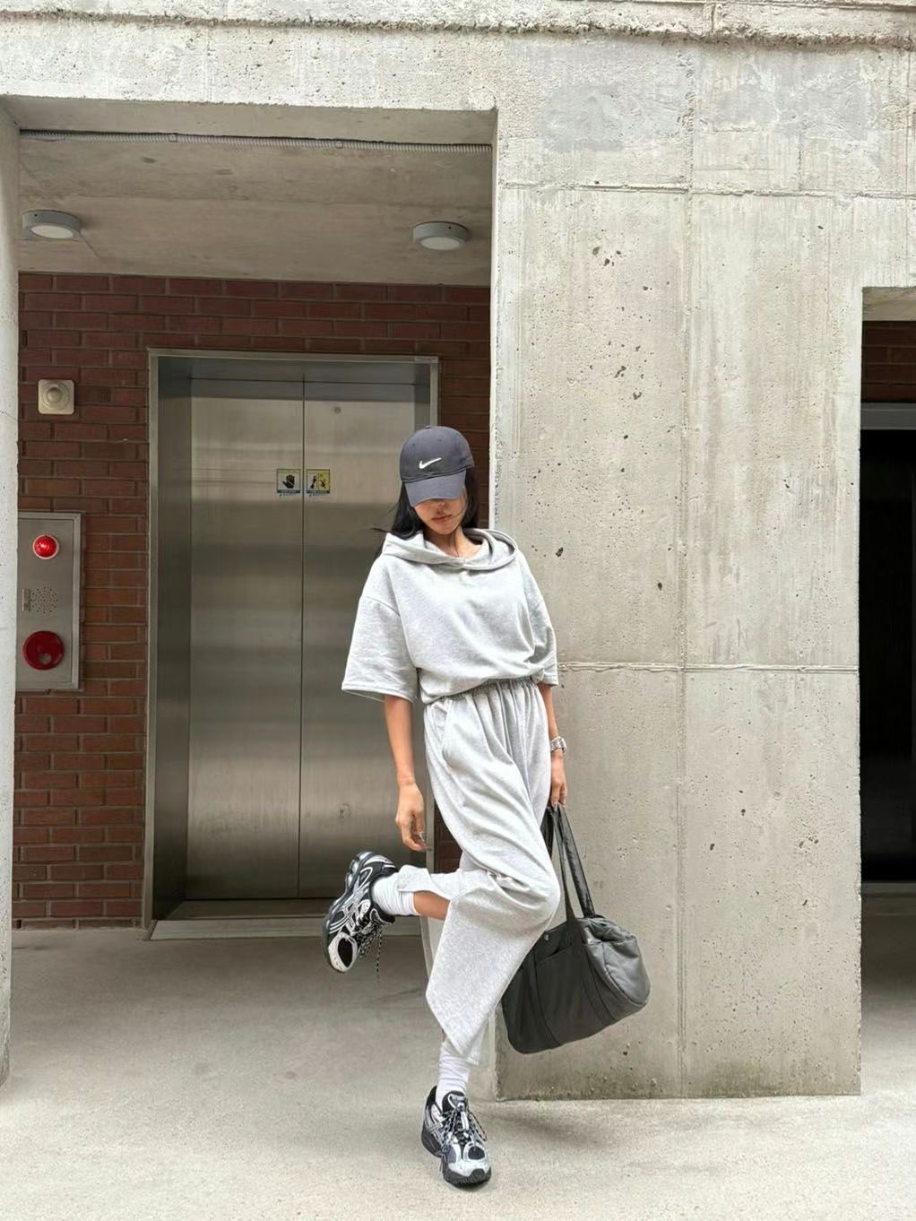 K.DAY東大門㊣直郵女士新款真品熱賣推薦25春夏連衣裙連帽K.DAY連衣裙